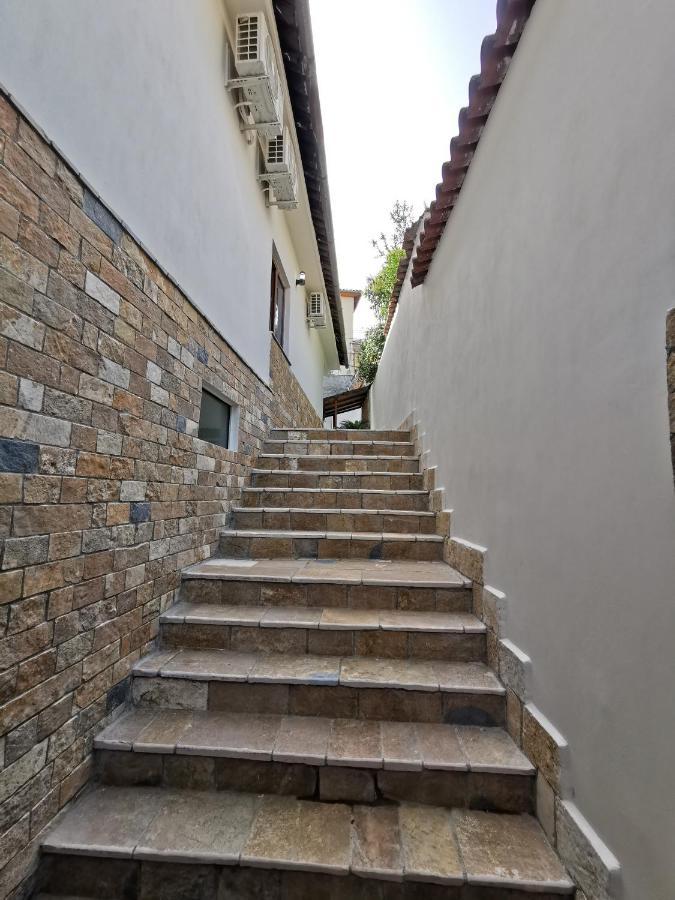 Bujtina Valgent Bed & Breakfast Berat Exterior photo